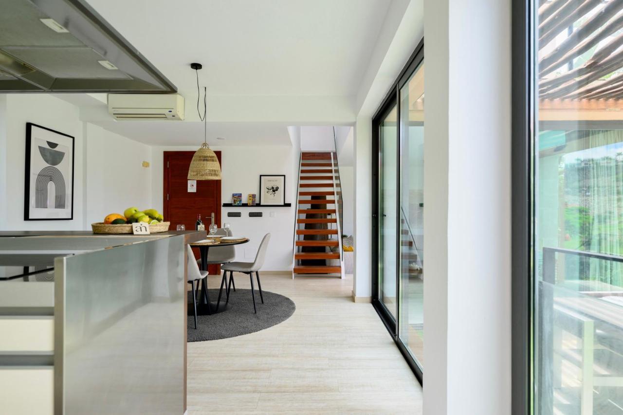 Villa With Private Pool In Luxury Golf Resort 살로브레 외부 사진